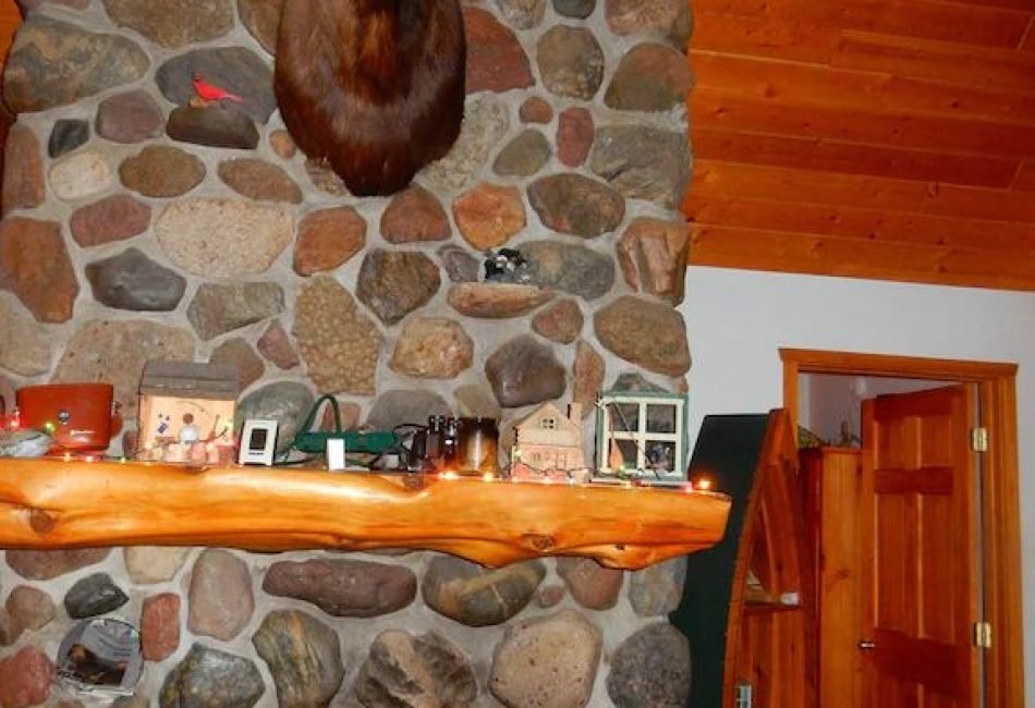 Drummond island water front rental.com